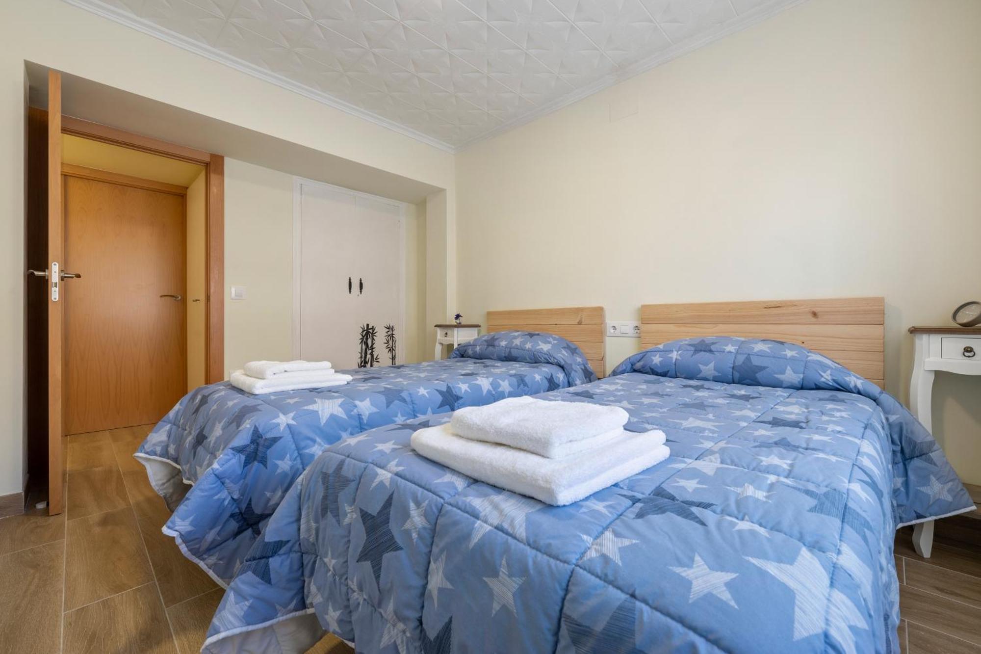 Hauzify I Apartament Van Gogh Salou Buitenkant foto