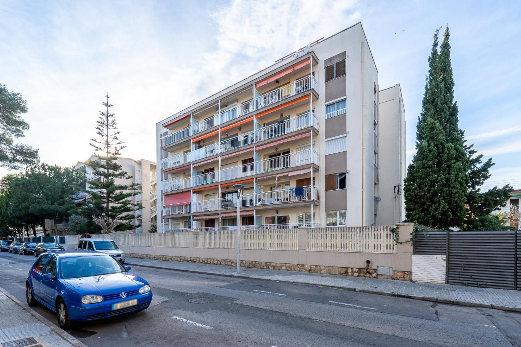 Hauzify I Apartament Van Gogh Salou Buitenkant foto